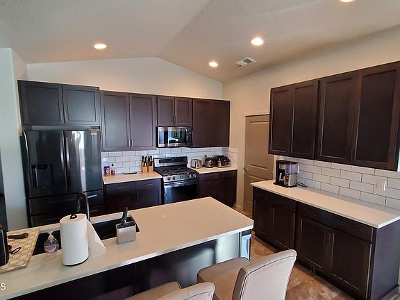 3rd image of 3994 W Belgrave Way