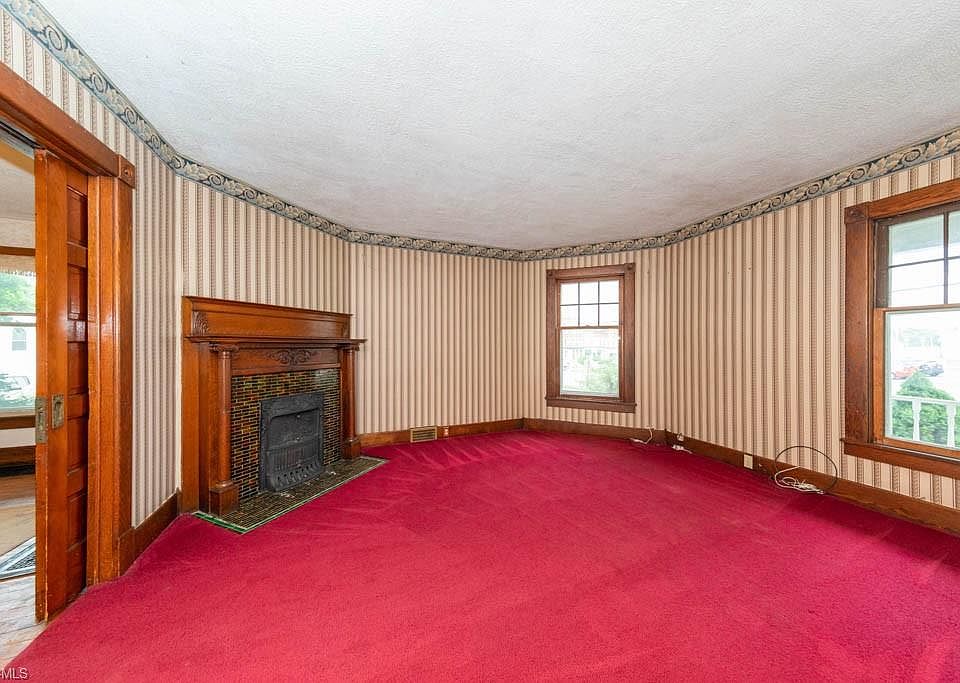 8154 Center St, Garrettsville, OH 44231 Zillow