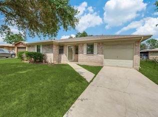 601 Wildflower Cir, Marion, TX 78124
