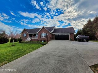 1335 Hodges Bend Rd, Sevierville, TN 37876