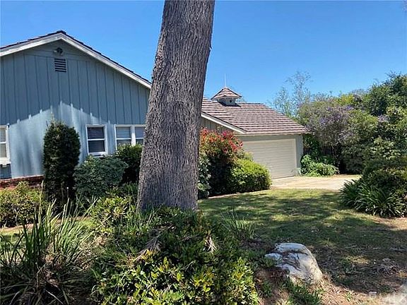 2nd image of 3841 Palos Verdes Dr N