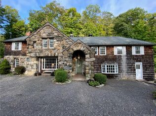 32 Lookout Rd, Tuxedo Park, NY 10987