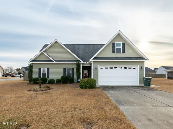 107 Pinyon Lane, Ayden, NC 28513