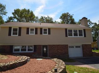 6 Commodore Dr, Lake Hopatcong, NJ 07849