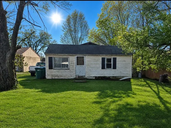 1912 Harvest Ave, Cahokia, IL 62206