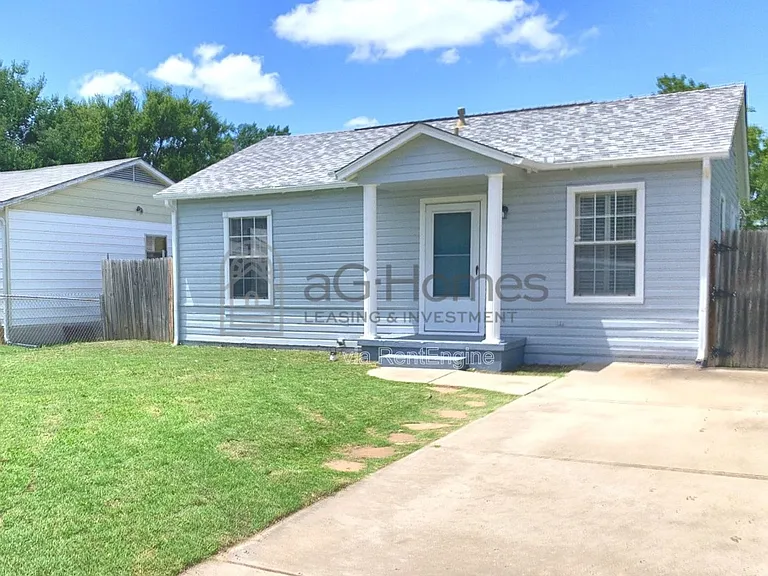 5617 N Donald Ave — Photo 11