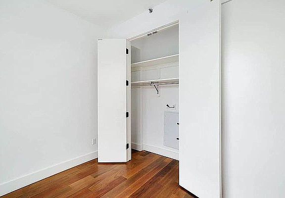 4th image of 213 Green St #4C