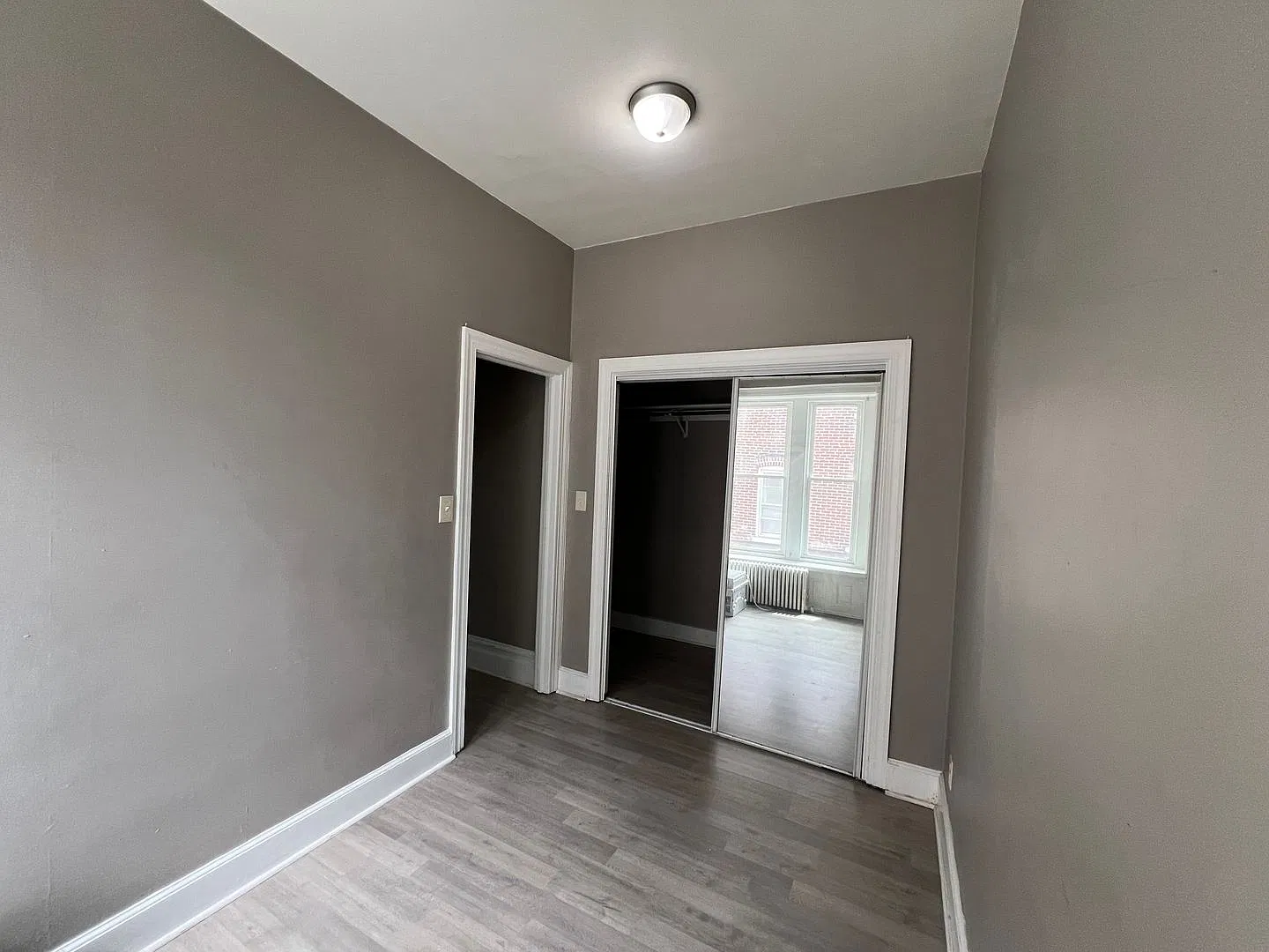 23 S Madison Street — Photo 4