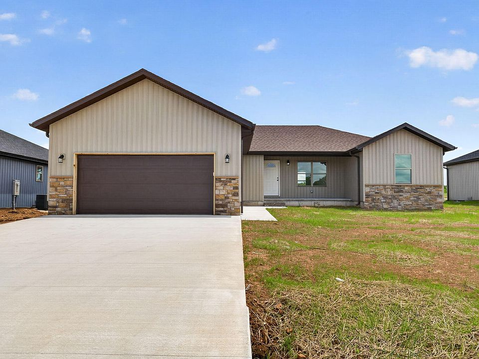 1st image of 420 Beavertail Road