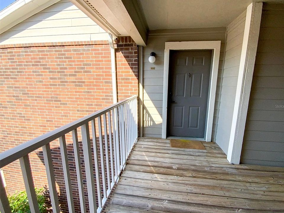 1st image of 1400 Gandy Blvd N Unit 1013