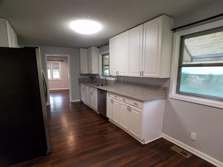 9207 W 50th Ter — Photo 24