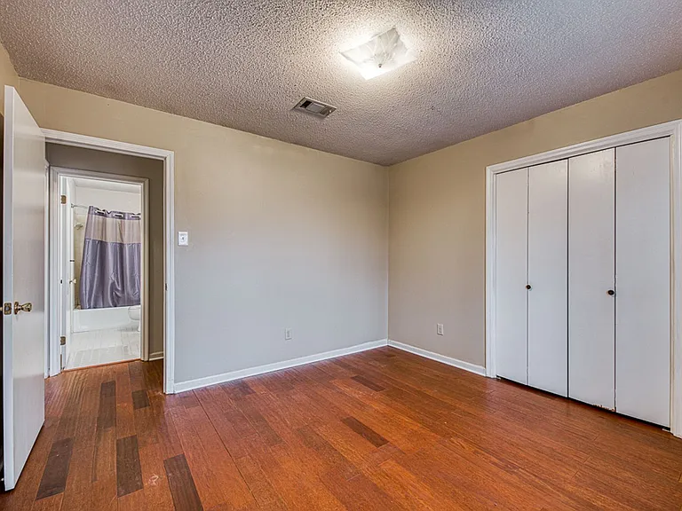 12119 Shawnee Forest Dr — Photo 22