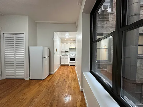11 E 32nd St #5O Photo 1