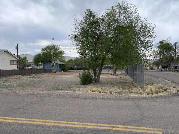 22550 W Cedar St, Seligman, AZ 86337