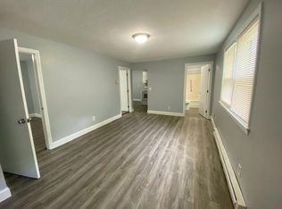 4 Nesmith St, Derry, NH 03038