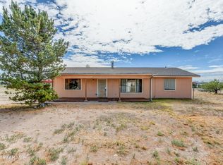 22075 N Triple J Ln, Paulden, AZ 86334