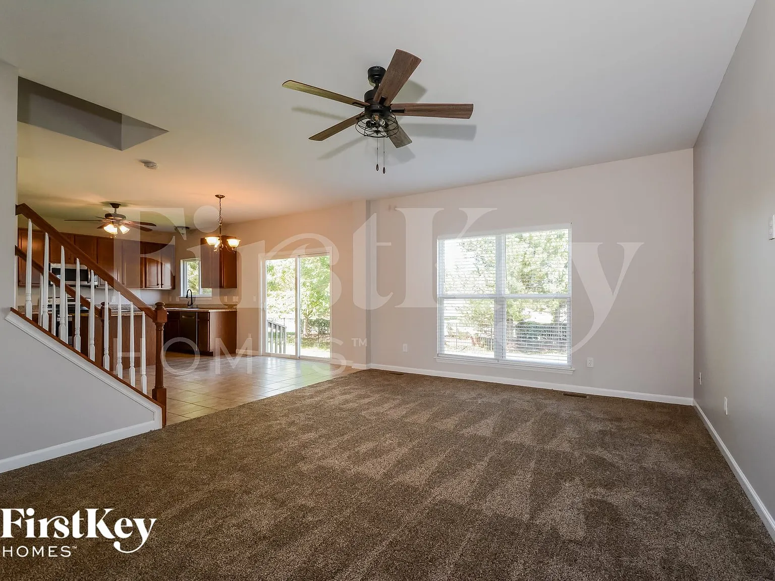 4 bed, 2.5 bath, 2136 sqft, $3,195 — Photo 4