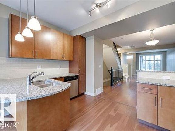 4th image of 1621 Cunningham Way SW