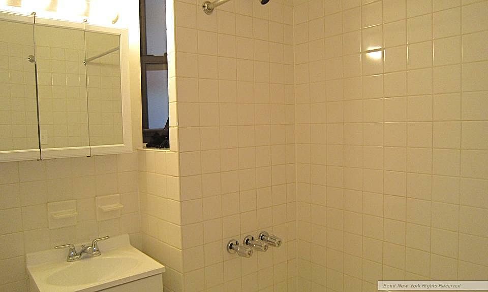 2nd image of 312 E 90th St APT 4A