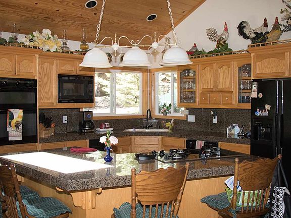 5th image of 803 Peninsula Dr