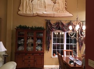 1540 Village Ct, Evansville, IN 47725