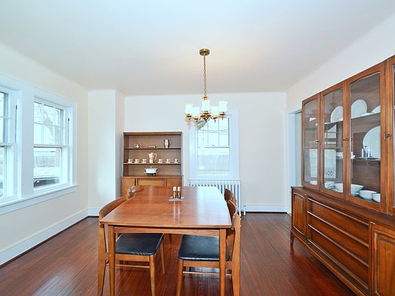 4th image of 38 Lenox Ave