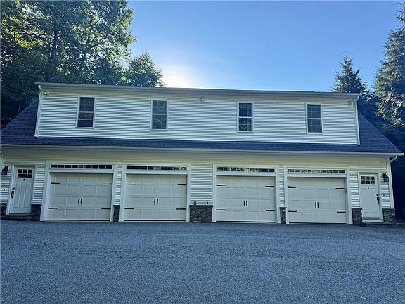 2nd image of 11 Old Greenville Rd