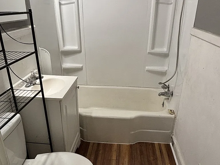 147B Center St — Photo 7