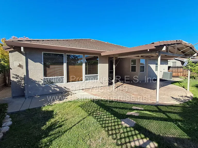 6145 Crater Lake Dr — Photo 57