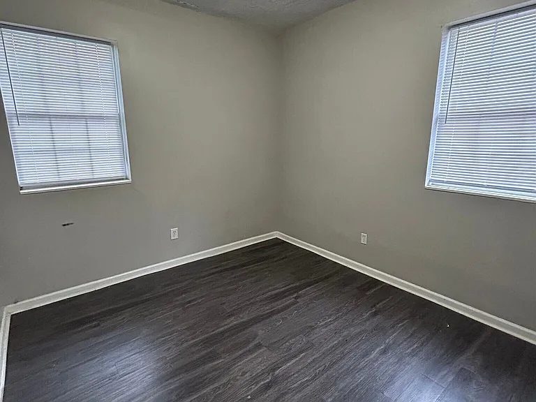 14 N Euclid Ave — Photo 13