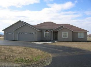 7320 Sandy Ridge Rd, Pasco, WA 99301