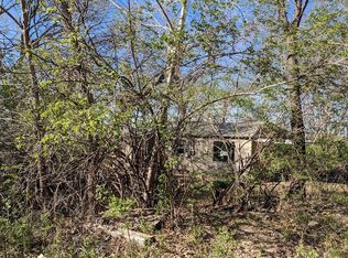 560 Ridgeview Ave, Kansas City, KS 66103