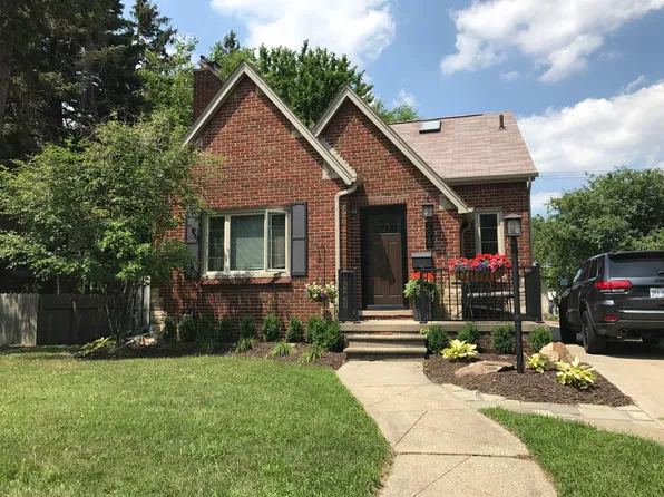 298 W Saratoga Ave, Ferndale, MI 48220
