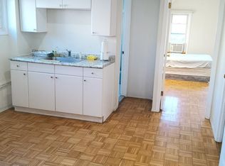 13722 Mulberry Ave, Flushing, NY 11355