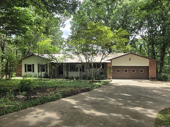 2nd image of 284 Ridgecrest Rd