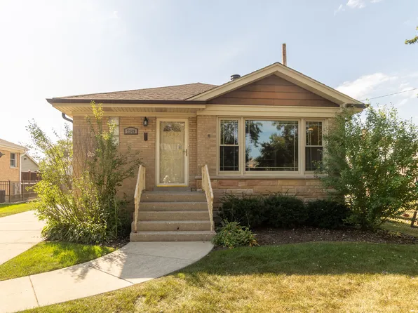 7349 W Crain St, Niles, IL 60714