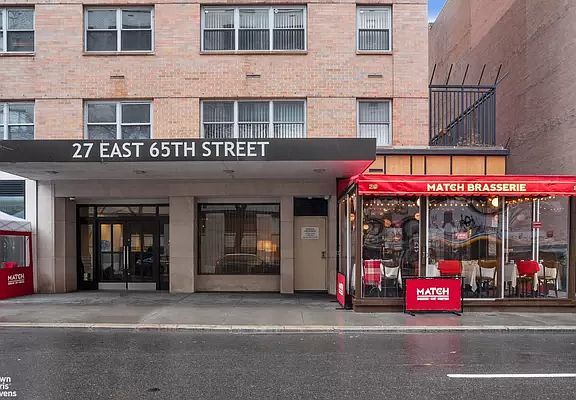 4th image of 27 E 65th St APT 11C