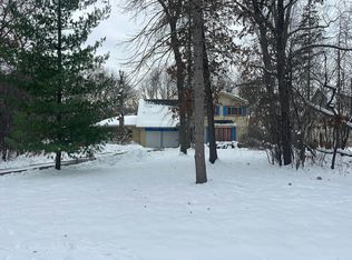 12 Robin Crest Rd, Hawthorn Woods, IL 60047