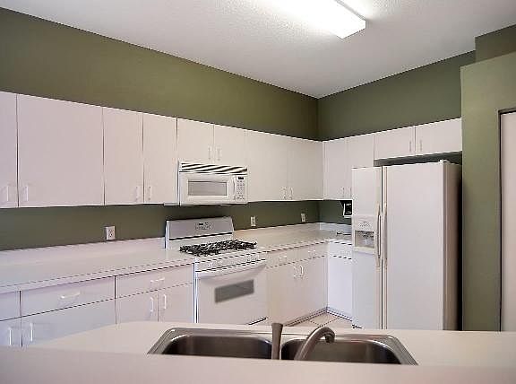 5th image of 2727 Mariah Dr.
