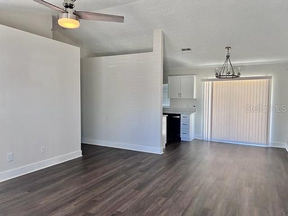 3rd image of 288 Seal St