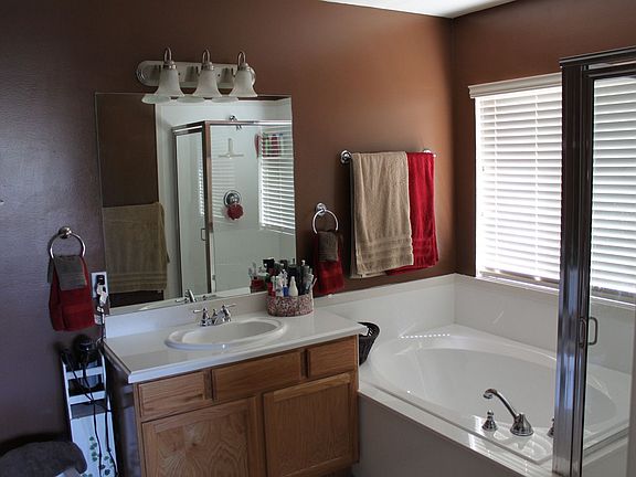Master Bath with Garden Tub