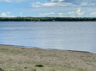 40626 Waterview Dr, Mechanicsville, MD 20659