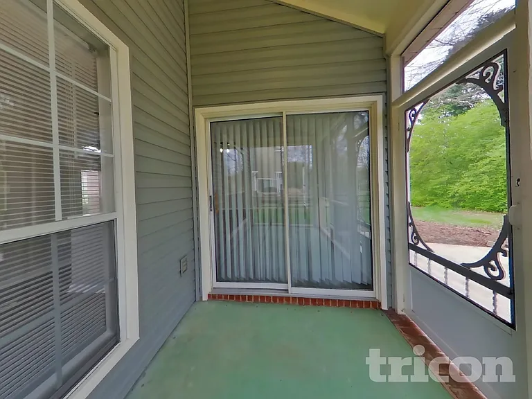 11901 Harris Pointe Dr — Photo 14
