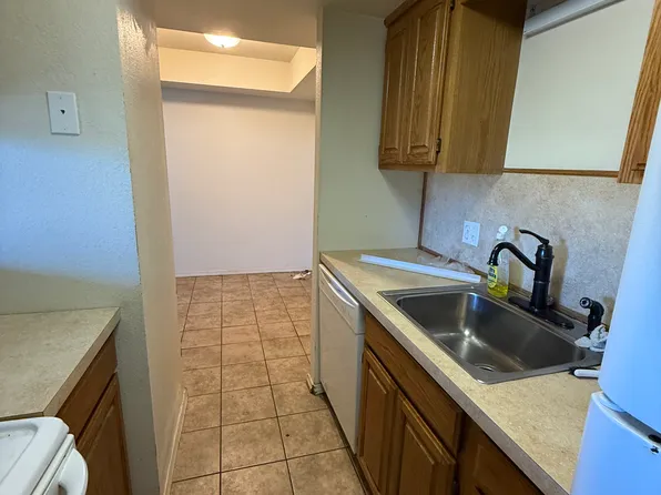 2207 E 66th Pl Unit 603, Tulsa, OK 74136