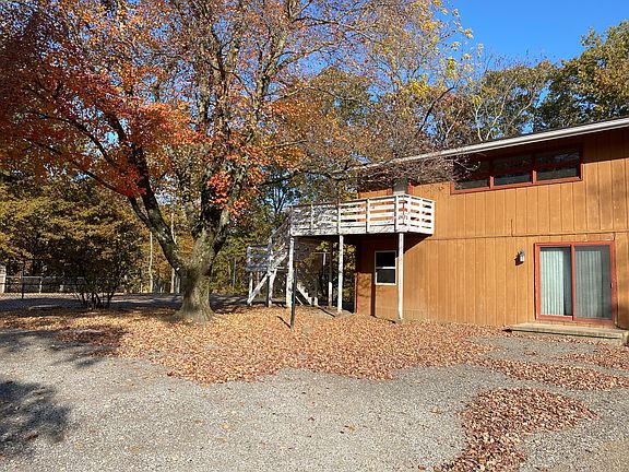 4th image of 884 County Road 1575e