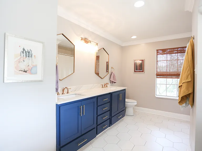 2020 Ovid St — Photo 7