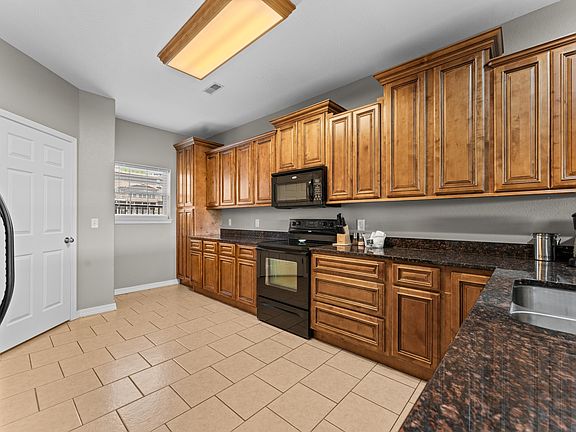 5th image of 201 Rockwood Lane #3 BLDG 3