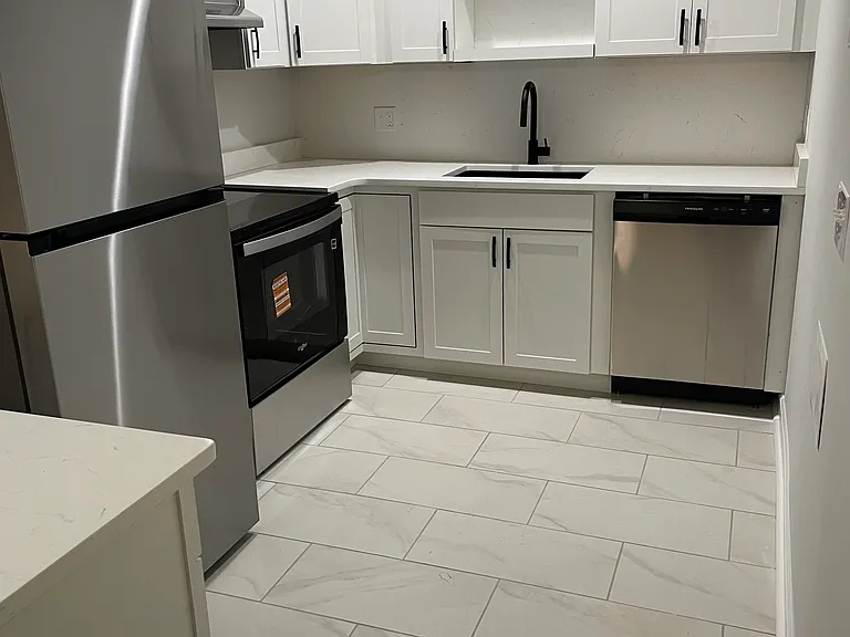 Ranchvale Apartments — Photo 15