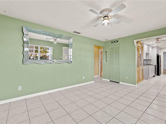5th image of 203 Lincoln Blvd