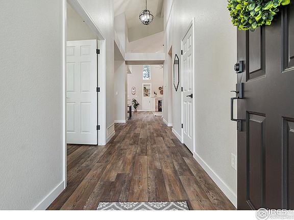 3rd image of 4094 Foothills Dr